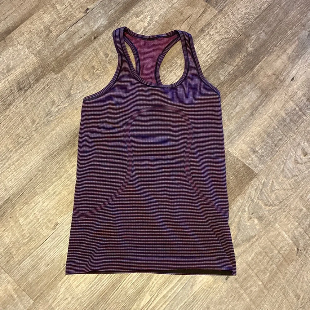 Lululemon swiftly tech racerback EUC - Picture 2 of 6